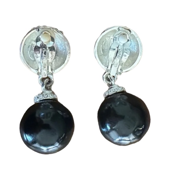 Carol Lee Faux Black Pearl Vintage Silver Tone Clip Earrings - Picture 3 of 6